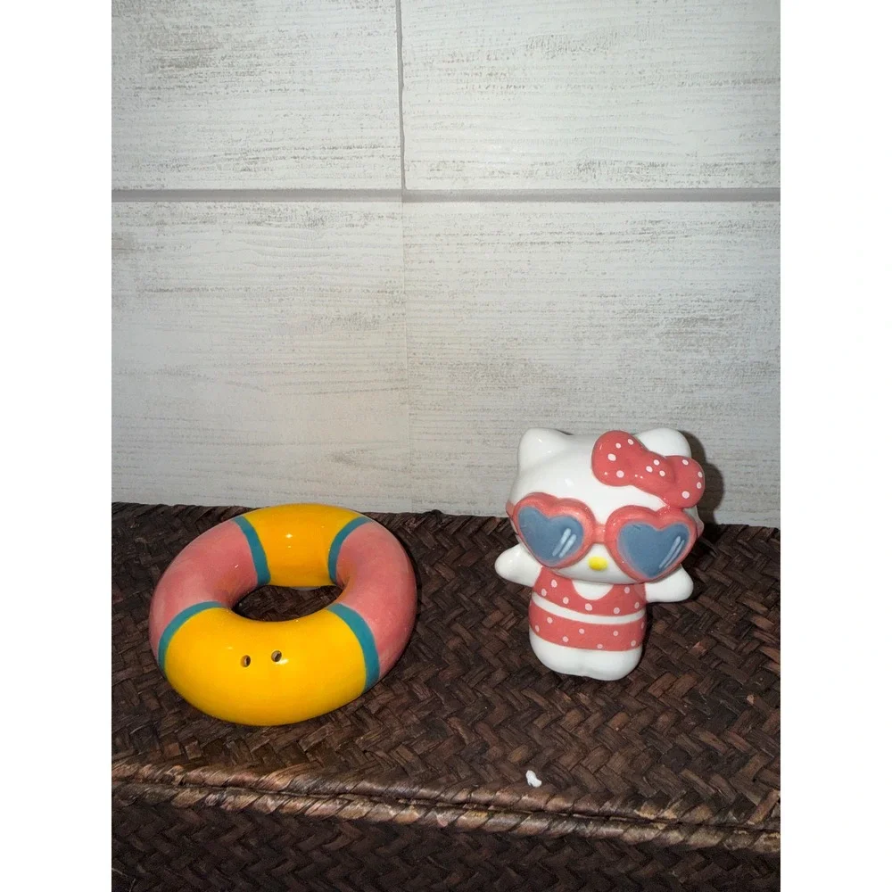 Hello Kitty Sanrio Blue Sky Ceramic Salt and Pepper Shaker Set Summer Pool Float